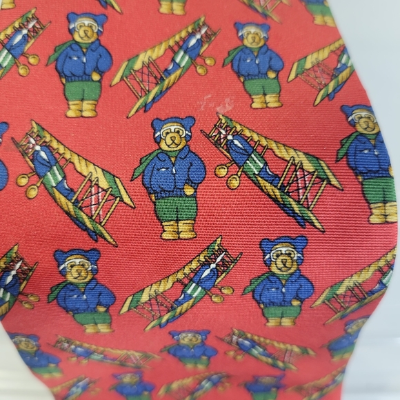 Ideas by Bob and Chris Silk tie Bears and Old planes one small spot - Picture 2 of 6